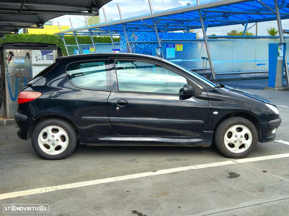 Peugeot 206 1.1 XT - 3