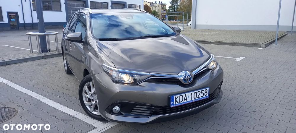 Toyota Auris - 2