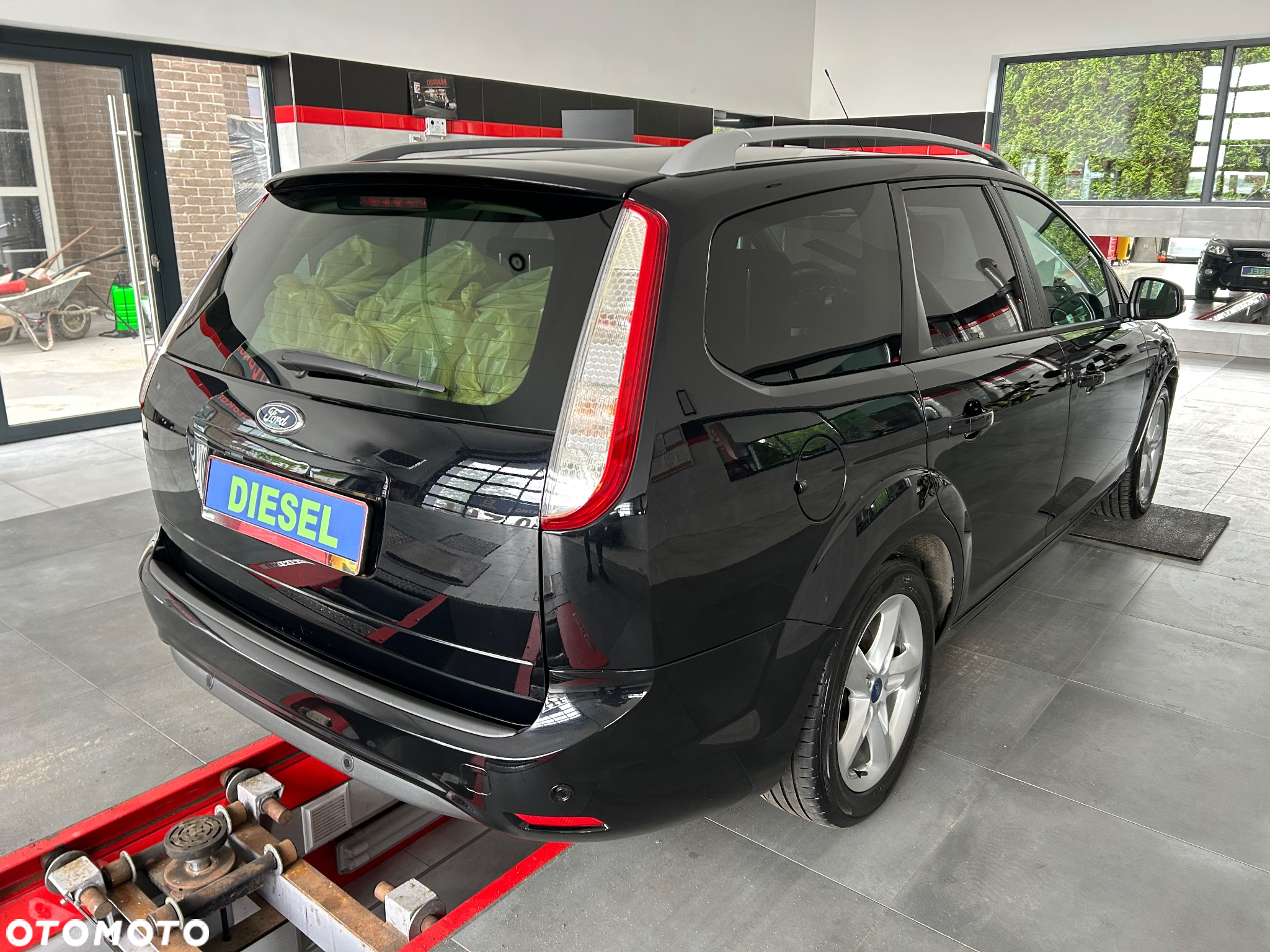Ford Focus 1.6 TDCi ECOnetic 88g Start-Stopp-System Titanium - 8