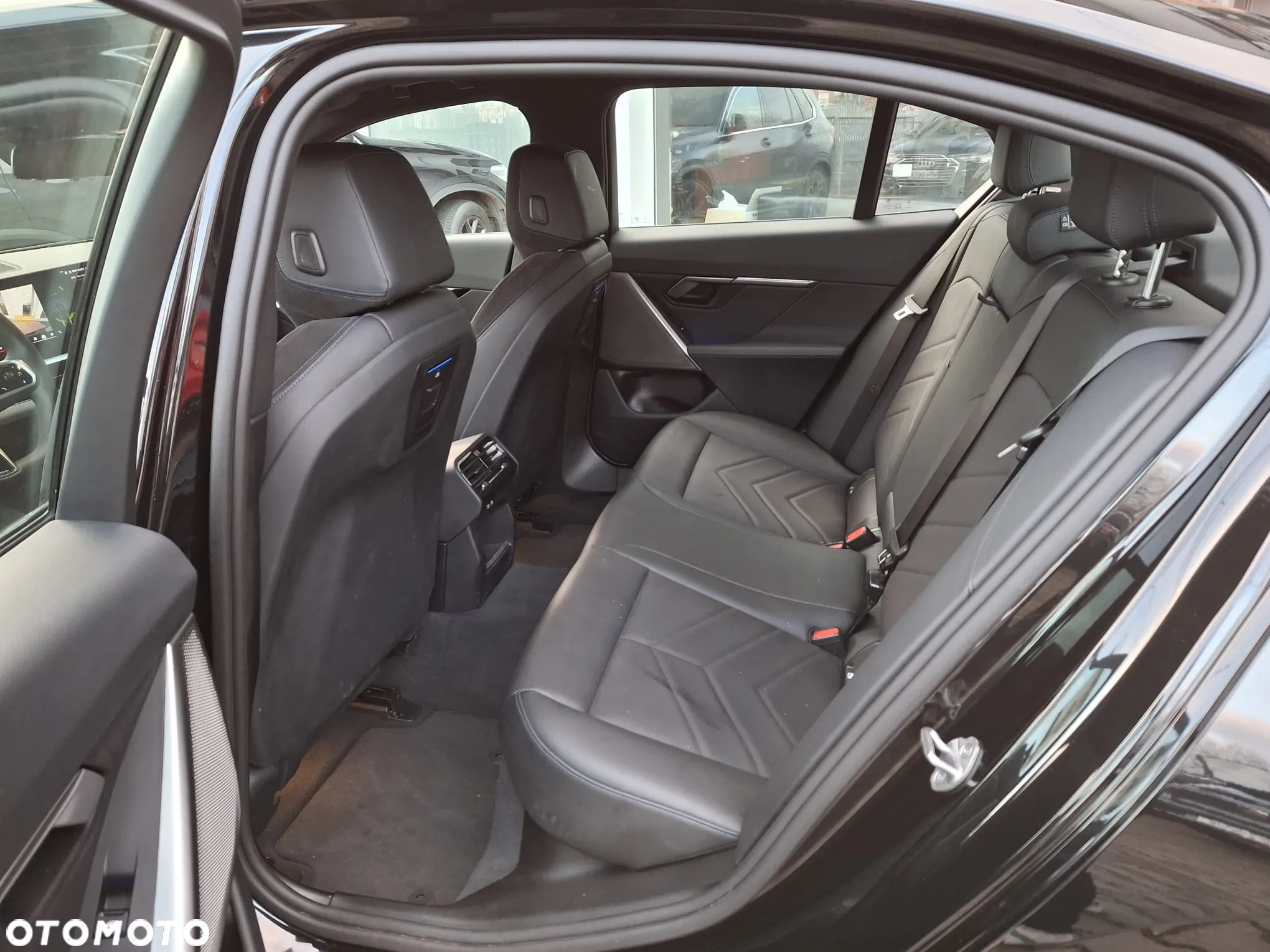 BMW Seria 5 520d - 14