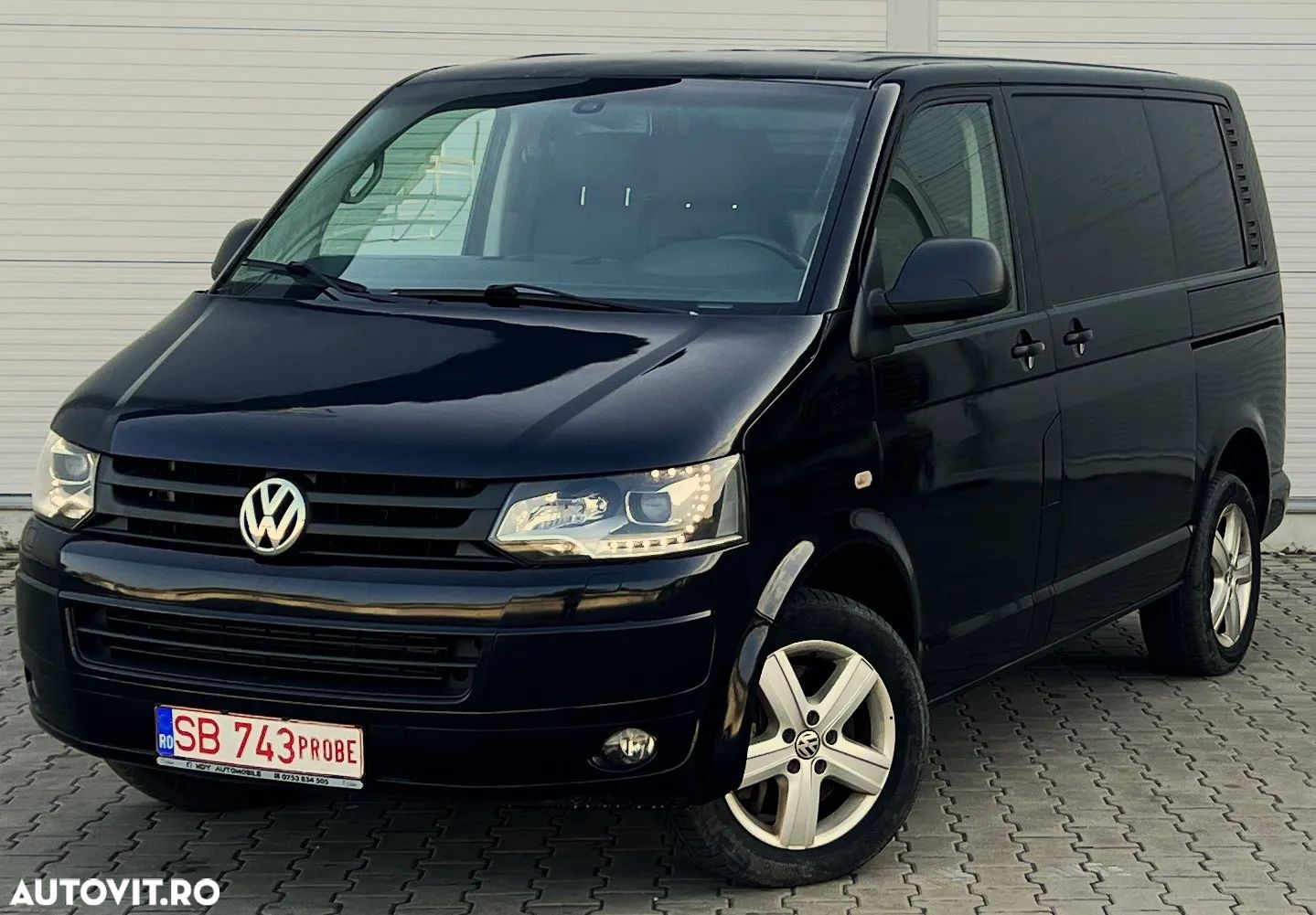 Volkswagen Transporter - 1