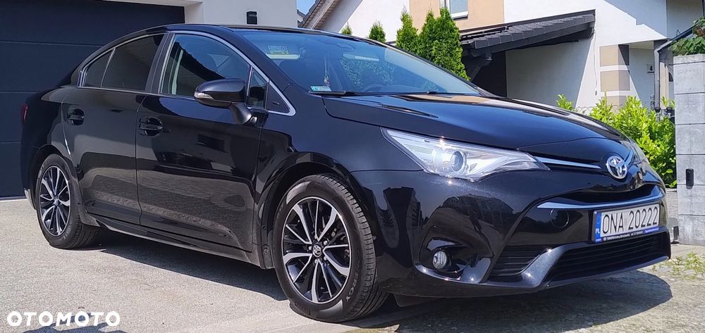 Toyota Avensis 1.8 Premium - 8