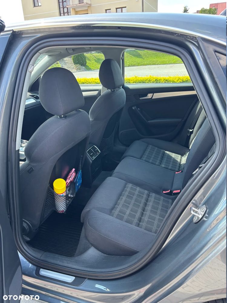 Audi A4 Limousine 2.0 TDI DPF multitronic Ambition - 10