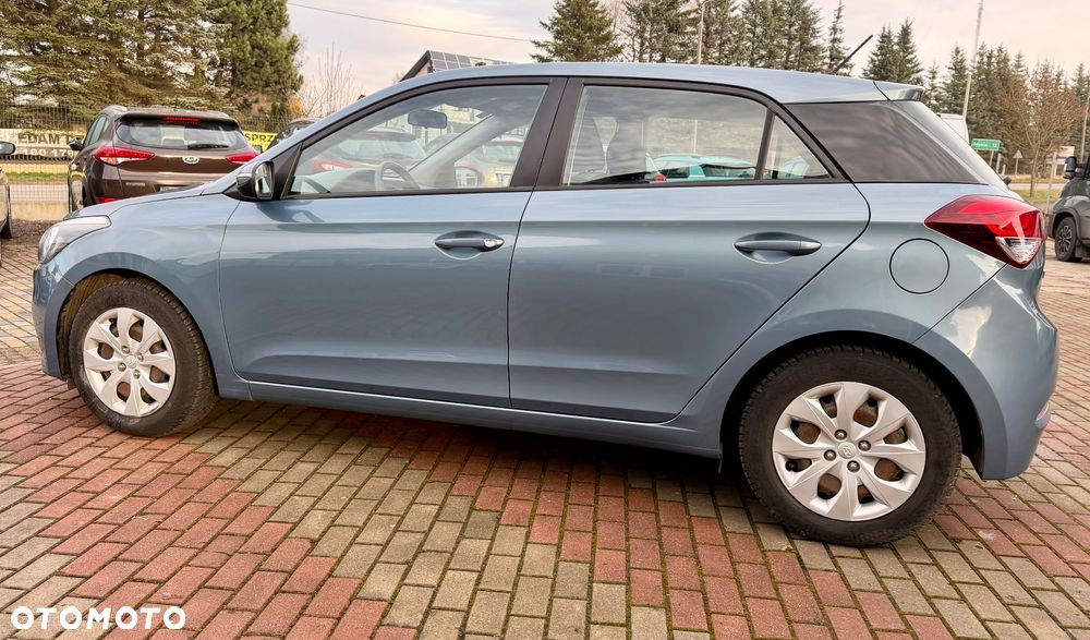 Hyundai i20 blue 1.2 Classic - 8