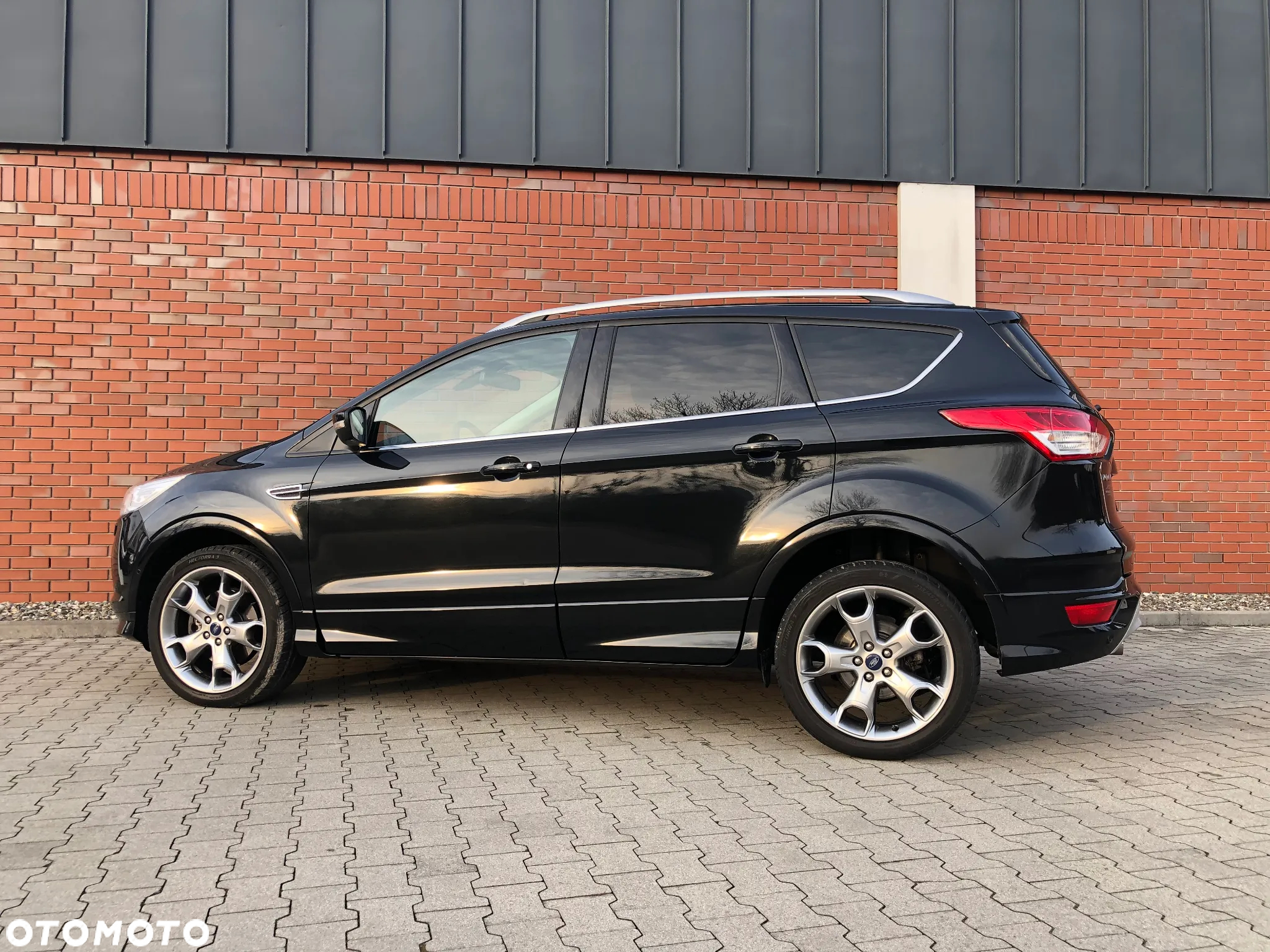 Ford Kuga 2.0 TDCi 4x4 Individual - 2