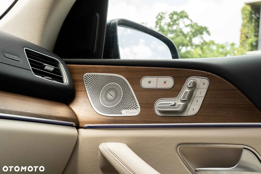 Mercedes-Benz GLS - 20