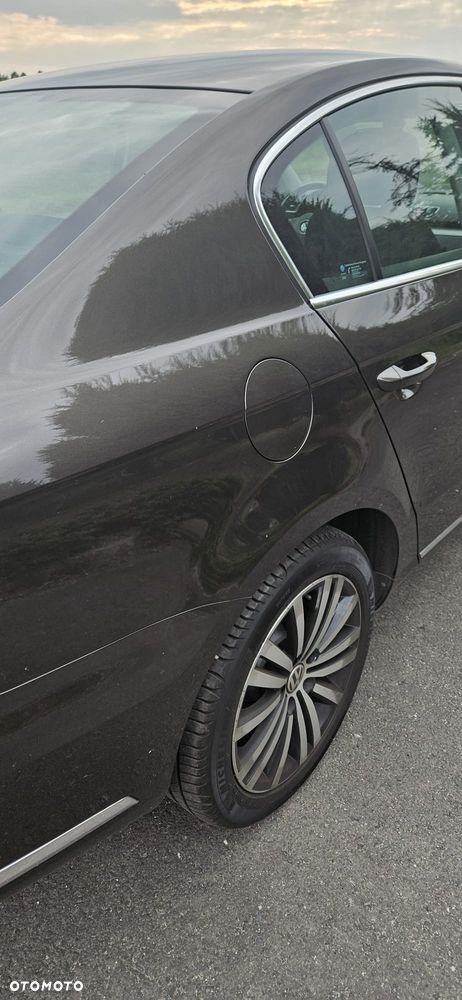 Volkswagen Passat 1.4 TSI BMT Comfortline - 10