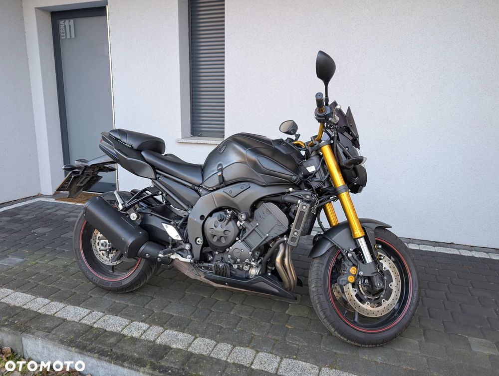 Yamaha FZ8 - 4