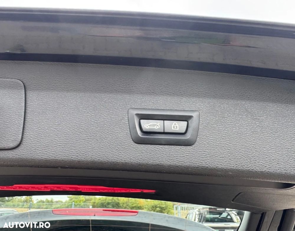 BMW X1 sDrive18d xLine - 12