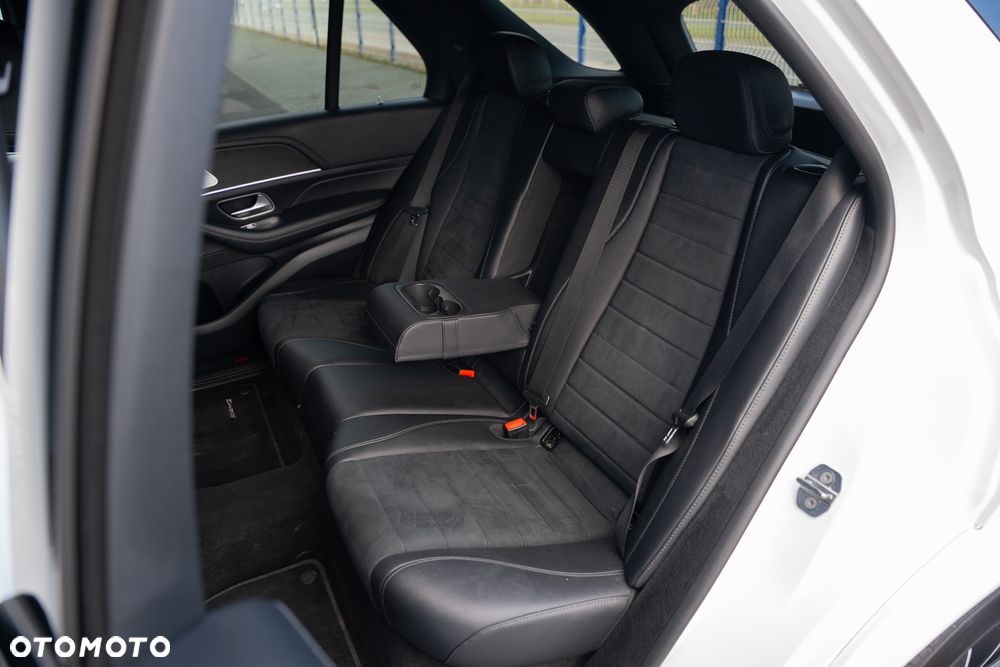 Mercedes-Benz GLE 300 d 4Matic 9G-TRONIC AMG Line - 35