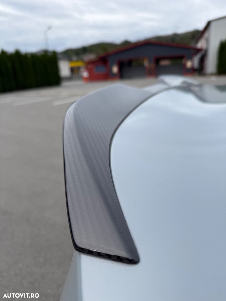 BMW M2 M240i xDrive - 13