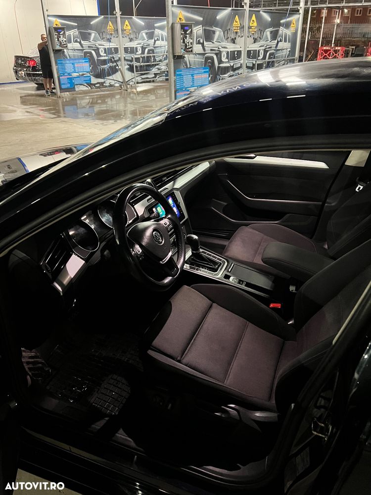 Volkswagen Passat - 14