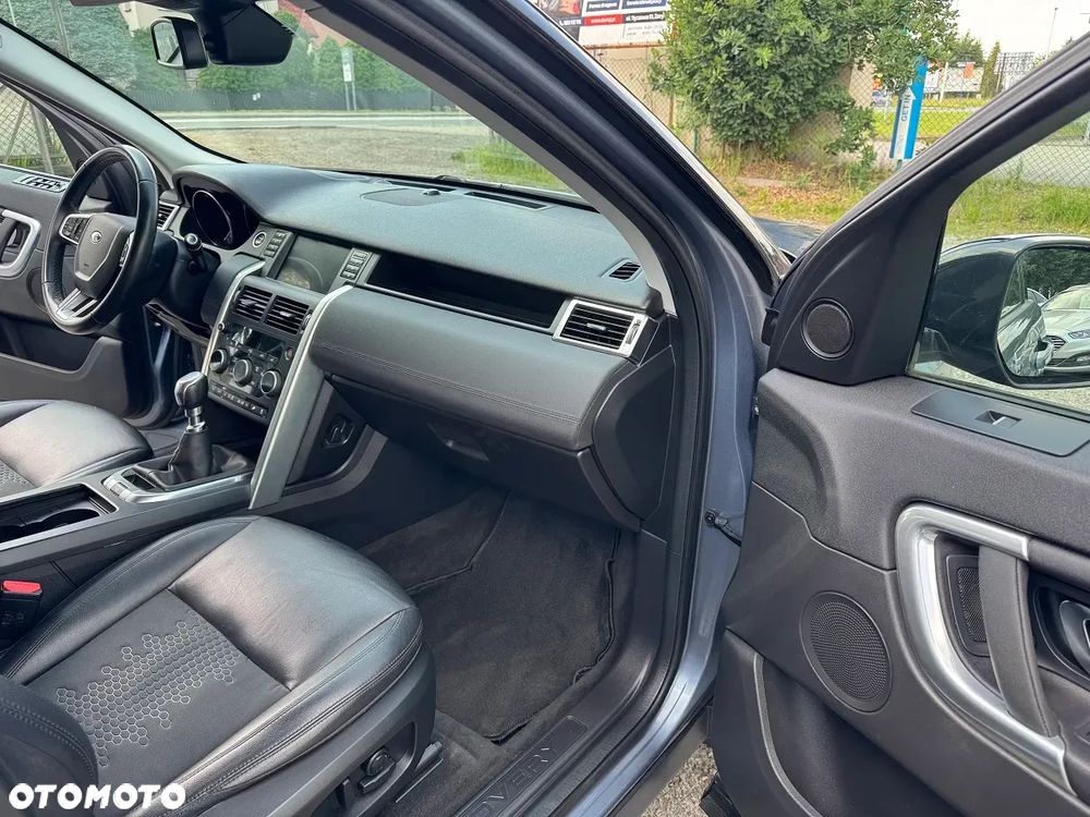 Land Rover Discovery Sport - 31