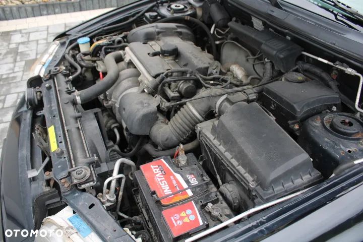 Volvo V40 1.8 - 13