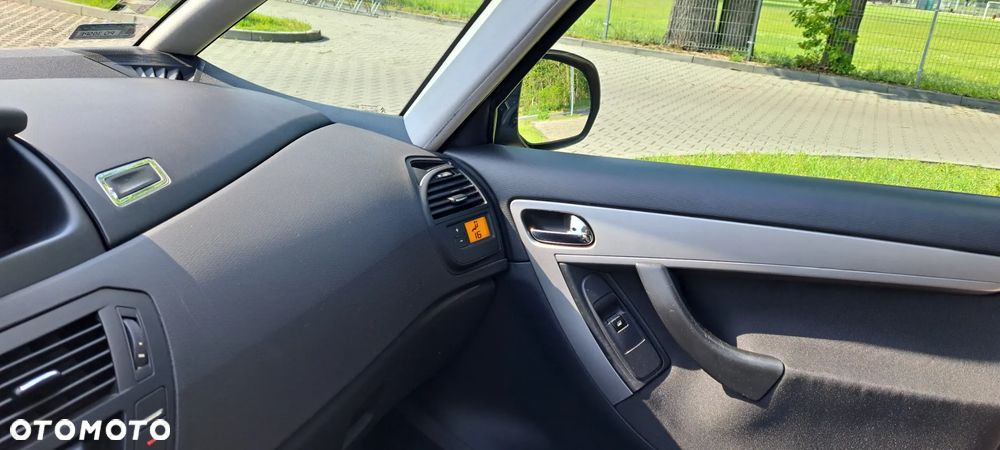 Citroën C4 Picasso 1.6 HDi Impress - 10