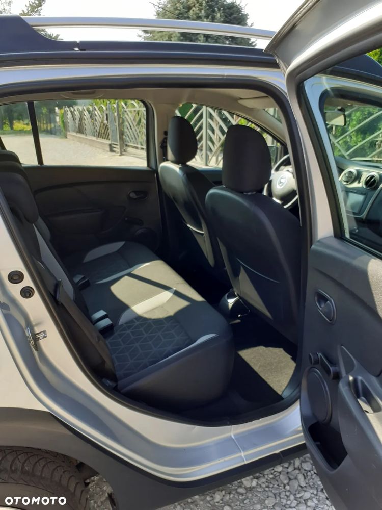 Dacia Sandero 1.5 dCi Laureate - 8