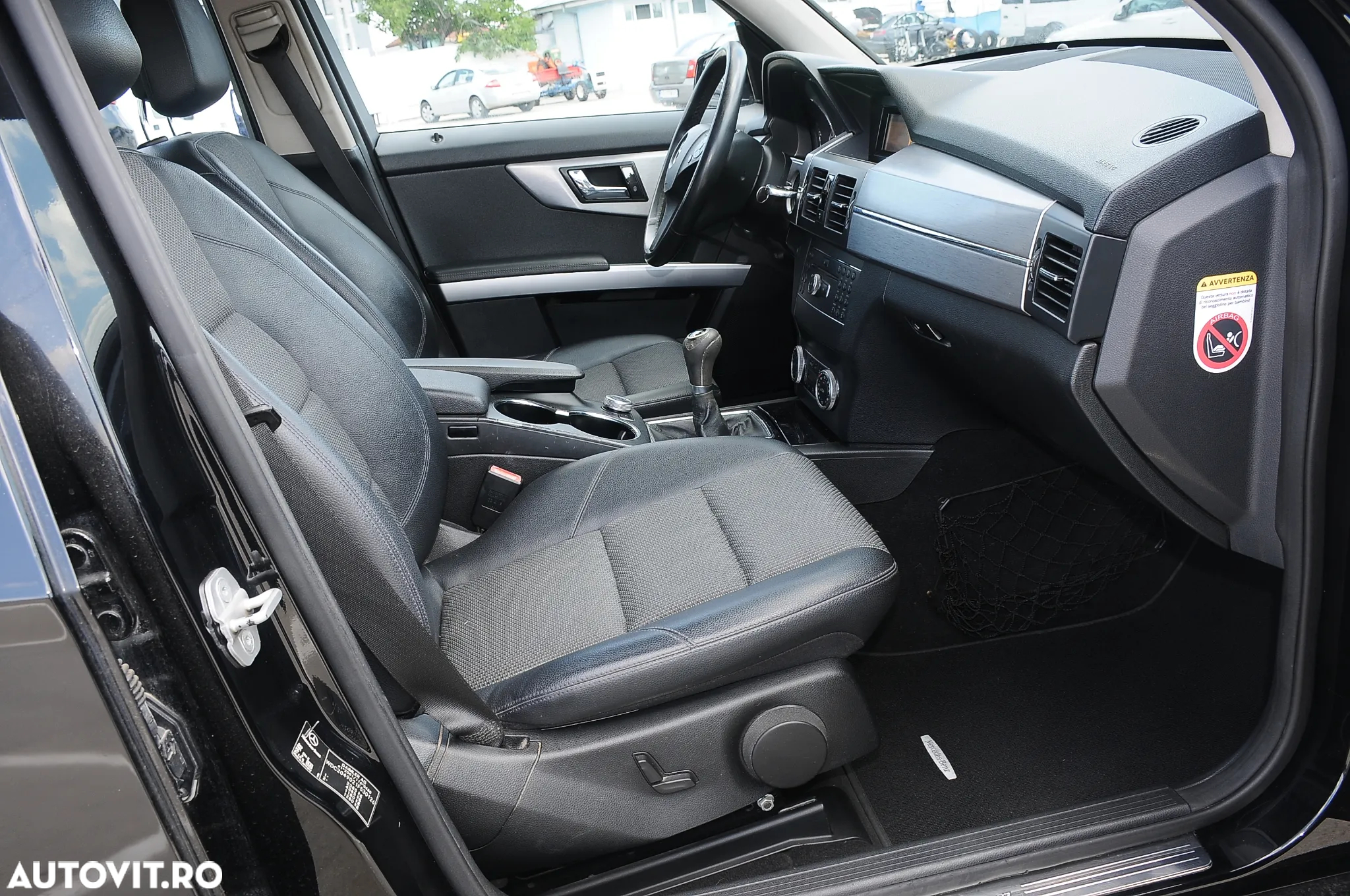 Mercedes-Benz GLK 220 CDI (BlueEFFICIENCY) - 10