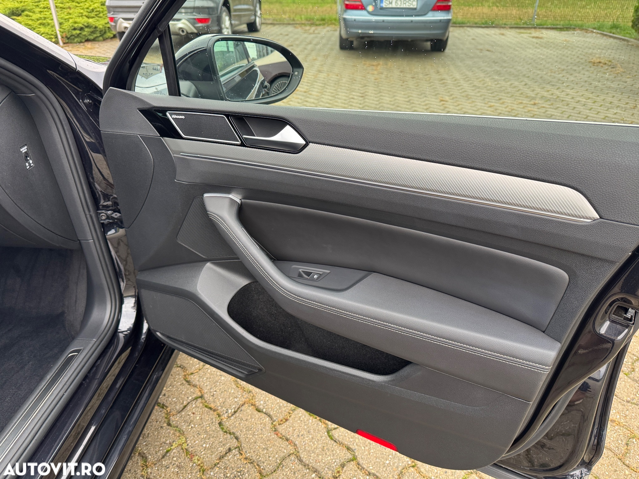 Volkswagen Passat 2.0 TDI DSG R Executive - 17