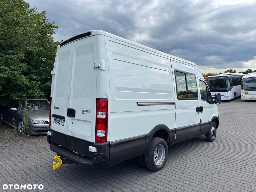 Iveco Daily 2010r. Brygadówka Bliźniak 7 Osobowy Klima 3.5t Na Haku - 7