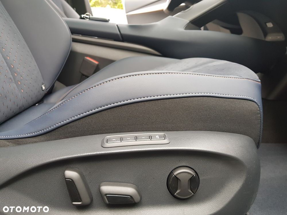 Cupra Tavascan - 16