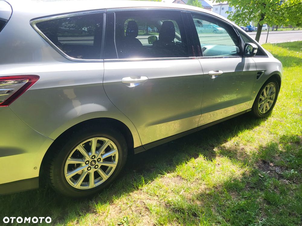Ford S-Max 2.0 TDCi Titanium PowerShift - 4