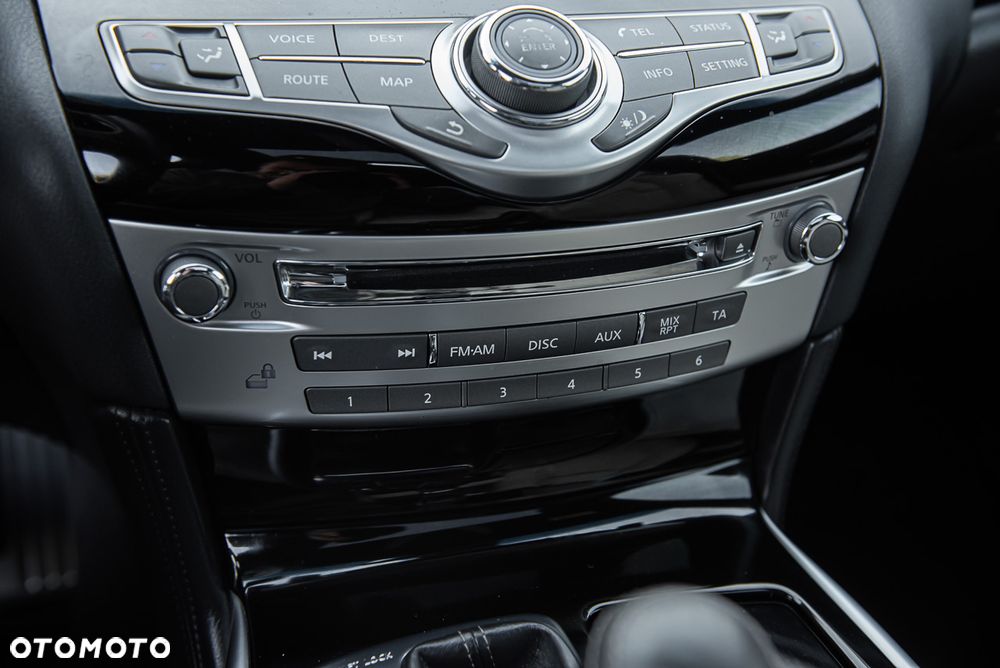 Infiniti M M37 S - 27