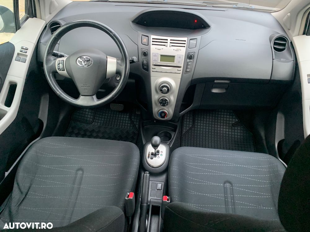 Toyota Yaris 1.4 D-4D Aut Sol - 6