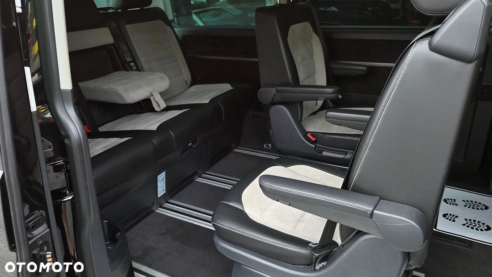 Volkswagen Multivan - 16