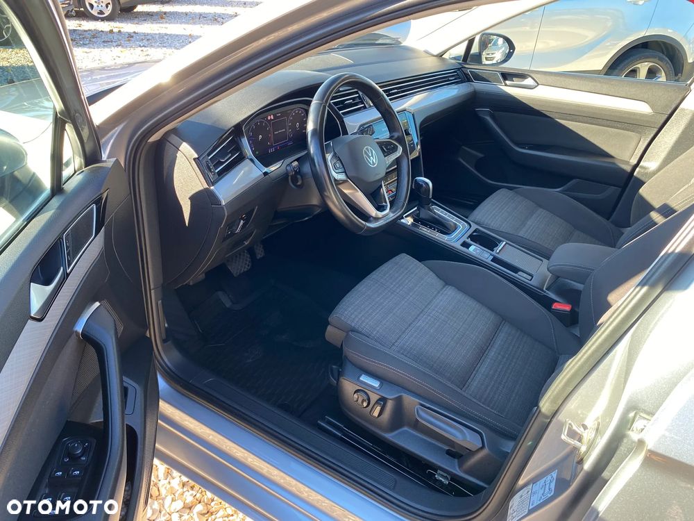 Volkswagen Passat 1.5 TSI EVO Elegance DSG - 19