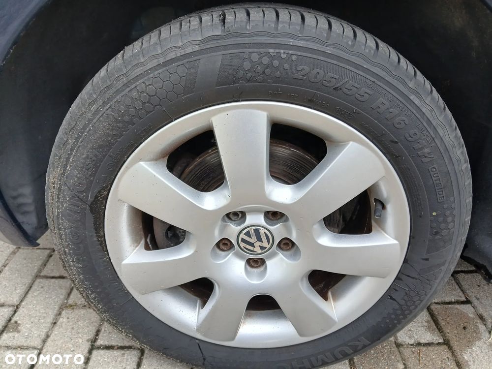 Volkswagen New Beetle 1.6 - 9