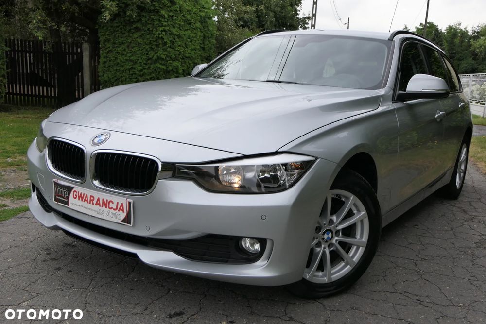 BMW Seria 3 320d Touring xDrive - 1