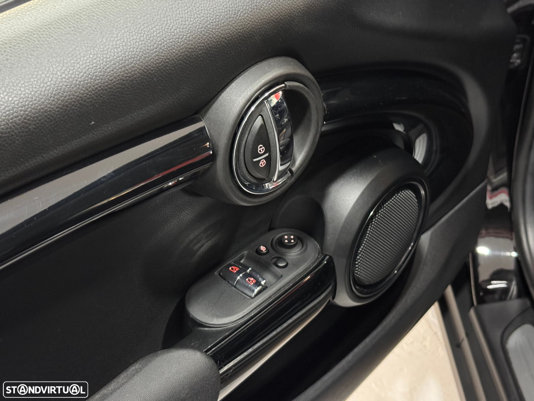 MINI 3 Portas Cooper SE - 21