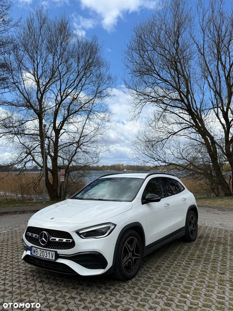 Mercedes-Benz GLA 200 AMG Line - 1