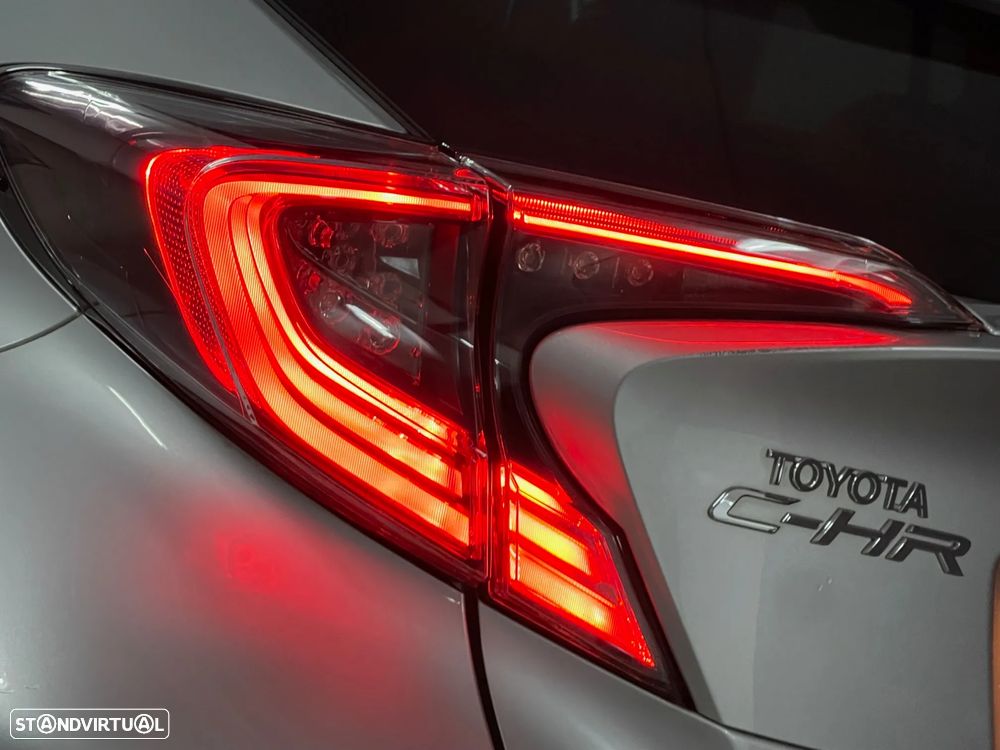 Toyota C-HR 1.8 HSD Exclusive+P.Luxury - 13