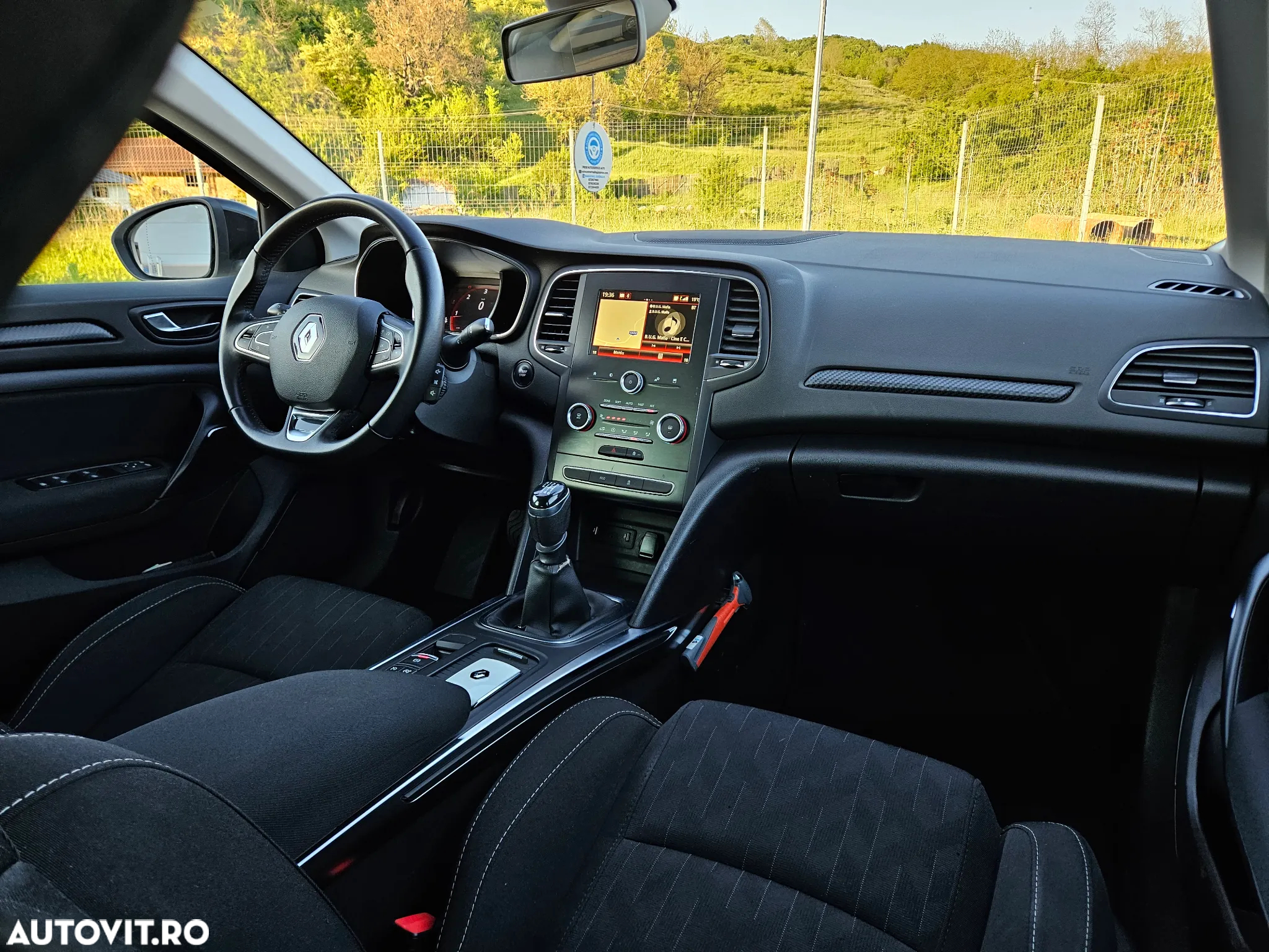 Renault Megane BLUE dCi Limited - 7