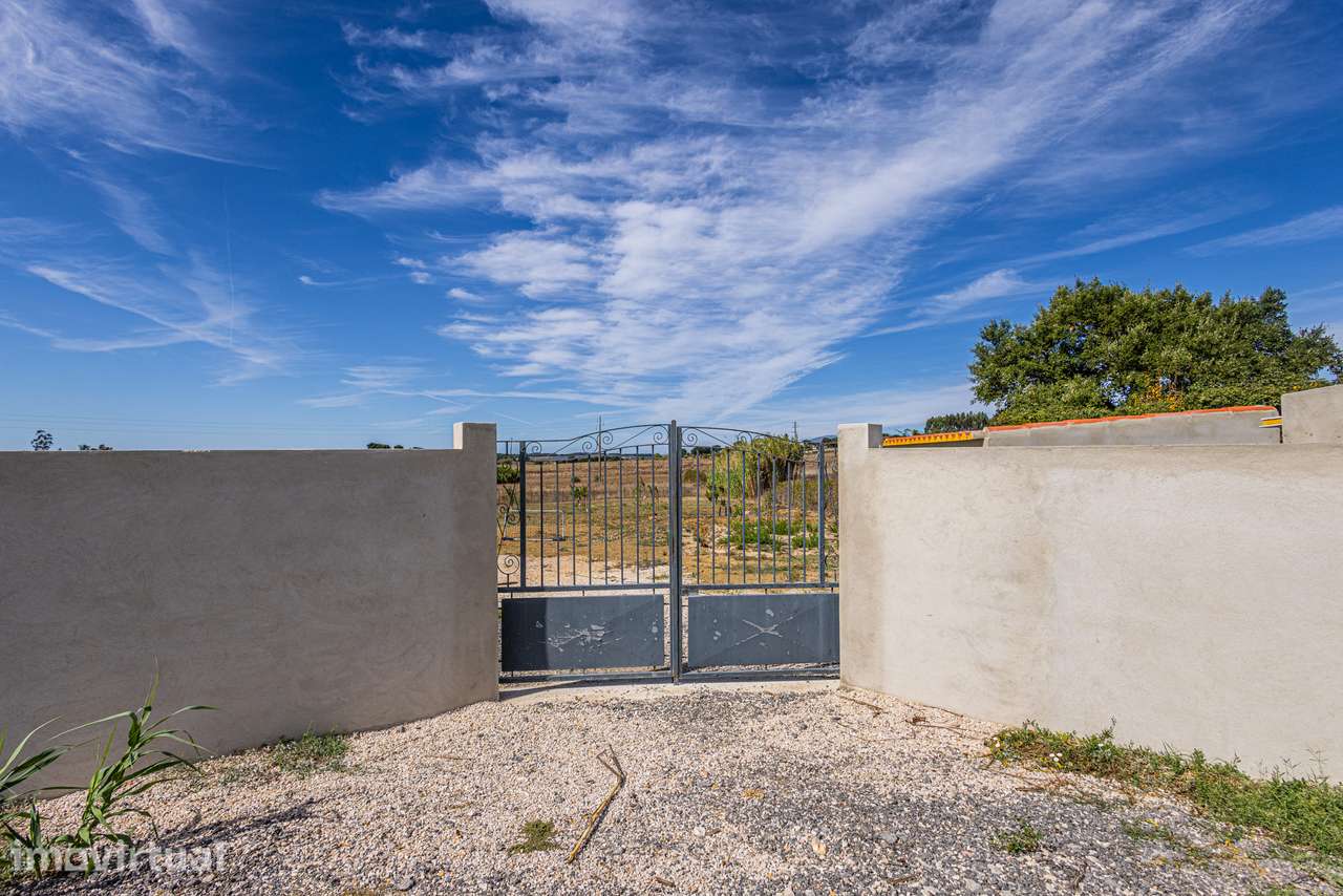 Excelente propriedade com área total de 13 680m2, localizada na Ereira - Grande imagem: 2/27