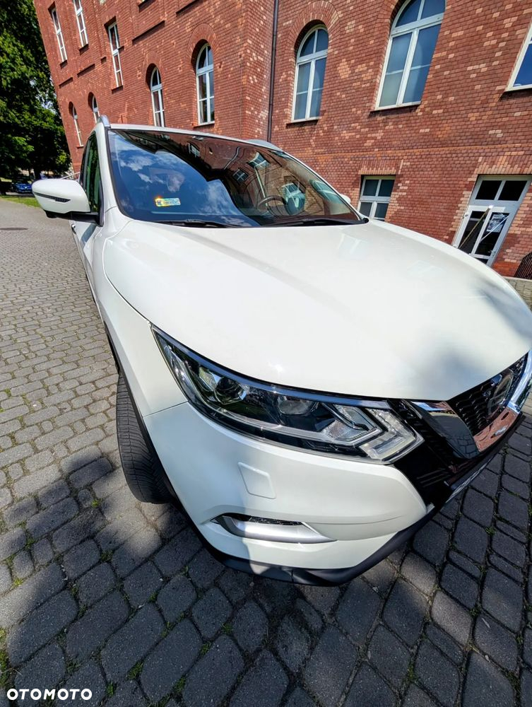Nissan Qashqai 1.3 DIG-T N-Connecta DCT - 2