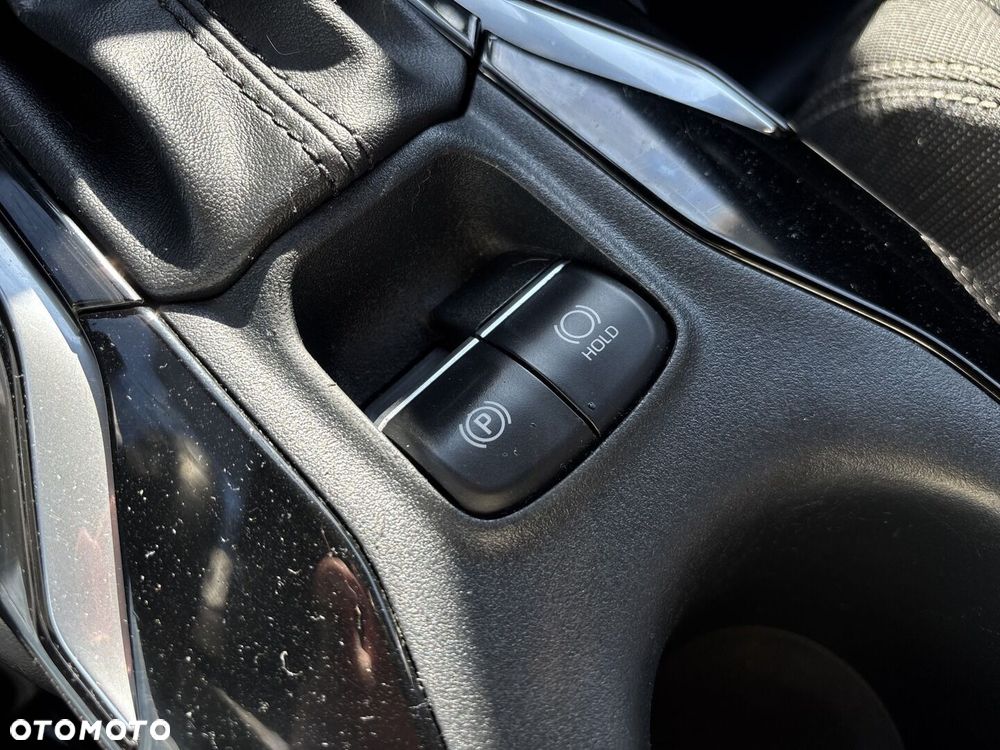 Toyota Corolla 1.8 Hybrid Comfort - 28