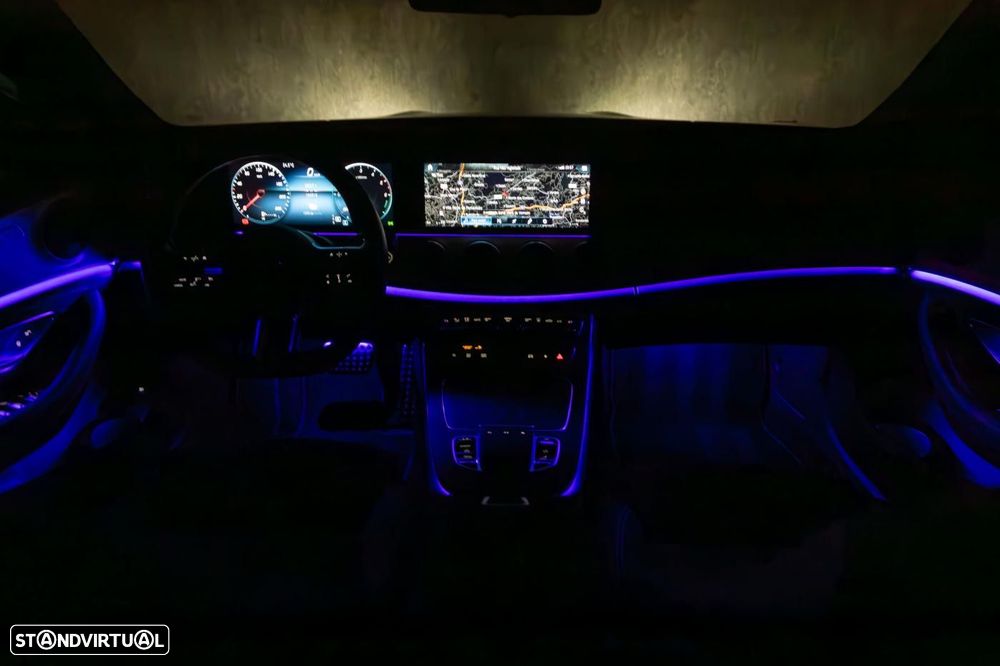 Mercedes-Benz E 300 de T 9G-TRONIC AMG Line - 33