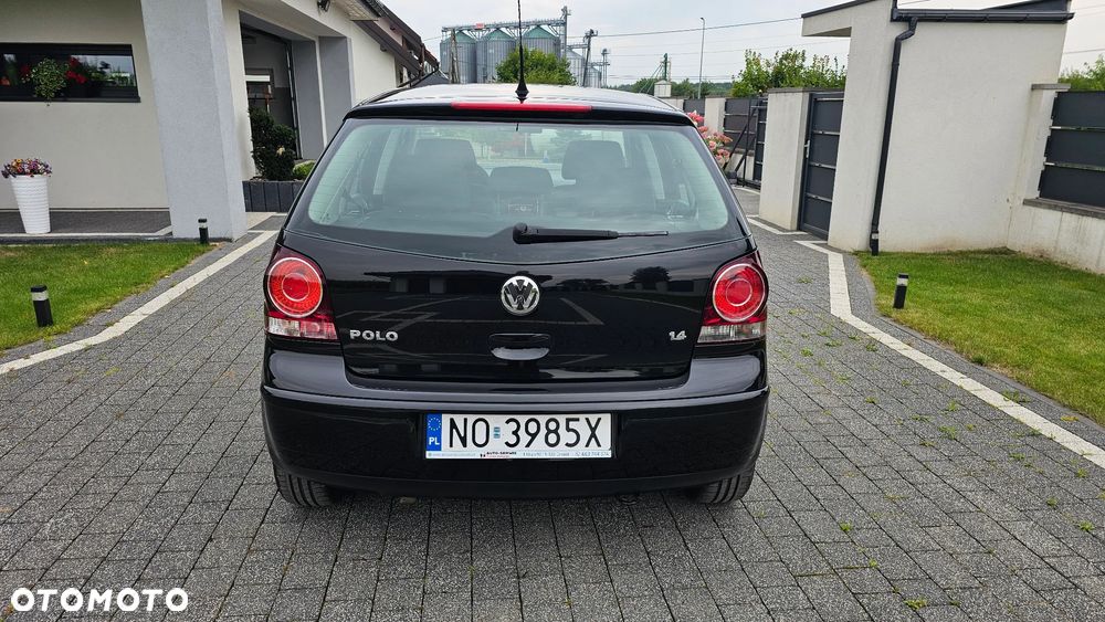 Volkswagen Polo 1.4 16V Trendline - 6