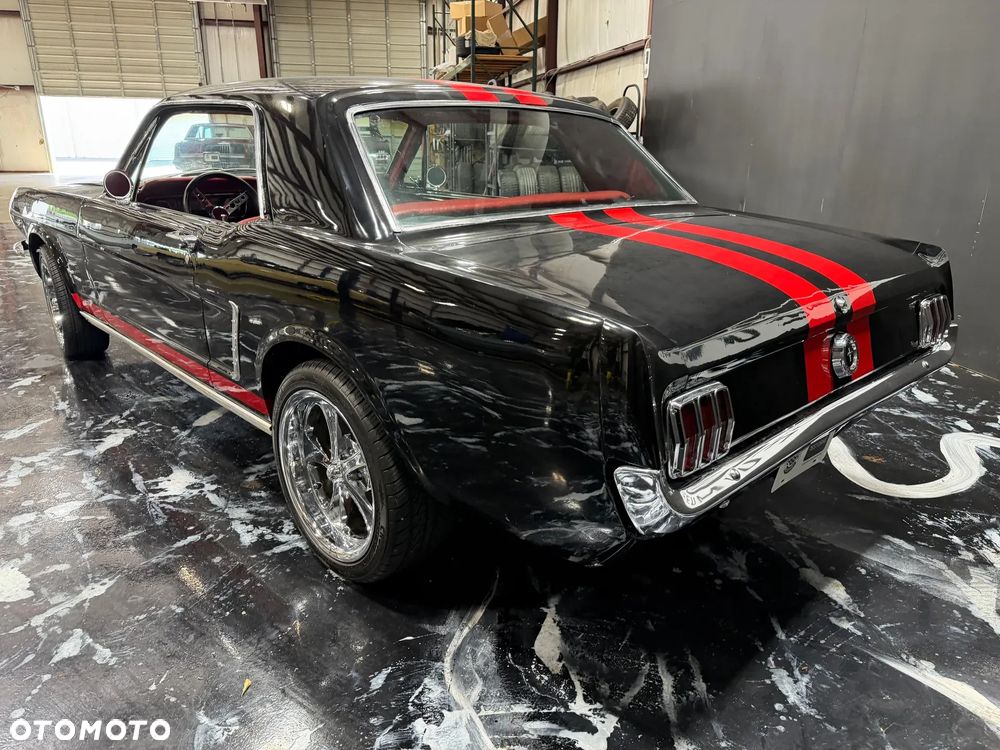 Ford Mustang - 3