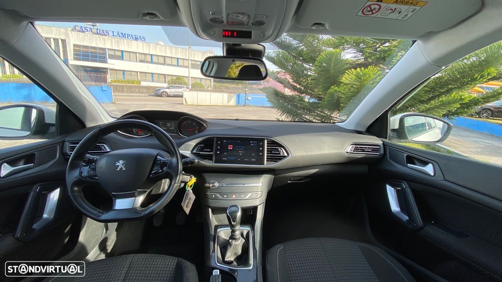 Peugeot 308 1.5 BlueHDi Business Line - 26