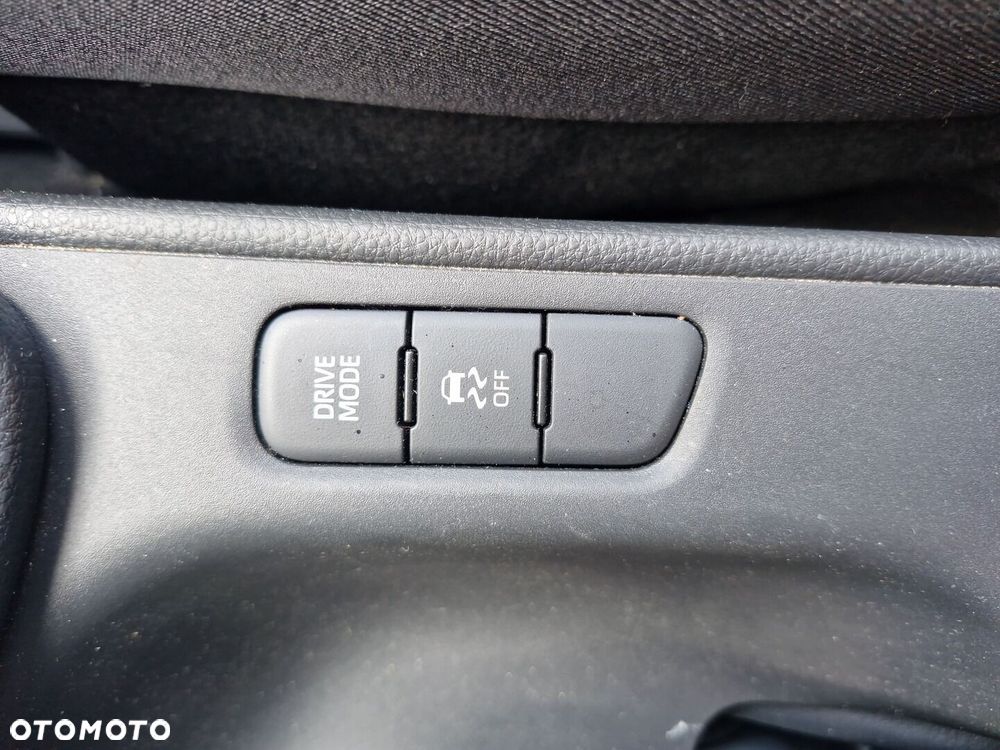 Toyota Yaris 1.5 Comfort CVT - 26
