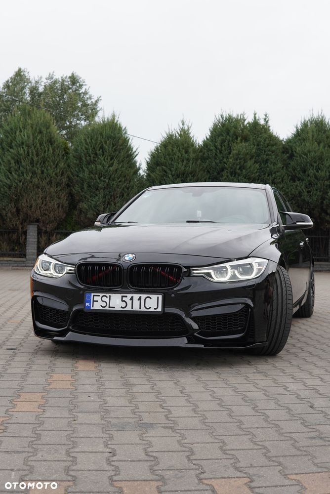 BMW Seria 3 330i GPF xDrive Sport Line - 7