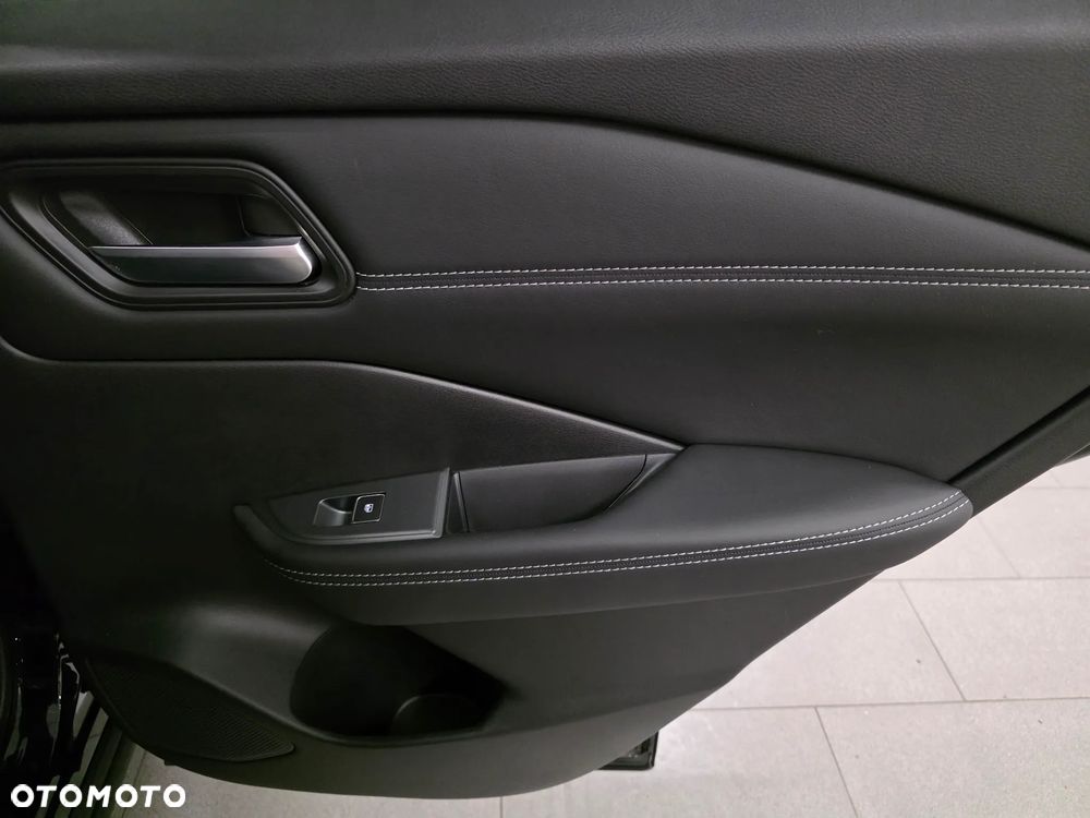 Nissan Qashqai 1.3 DIG-T MHEV Xtronic N-Connecta - 25