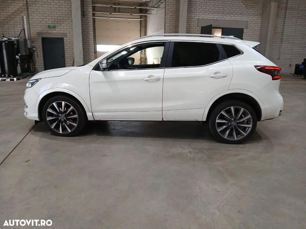 Nissan Qashqai 1.7 dCi Xtronic ALL-MODE 4x4i TEKNA+ - 17