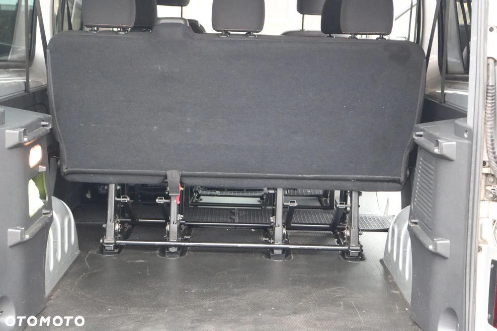 Renault Trafic ENERGY 1.6 dCi 120 Start & Stop Combi L1H1 Expression - 21