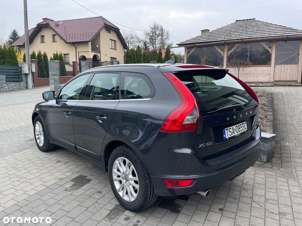 Volvo XC 60 2.4D AWD Summum - 4