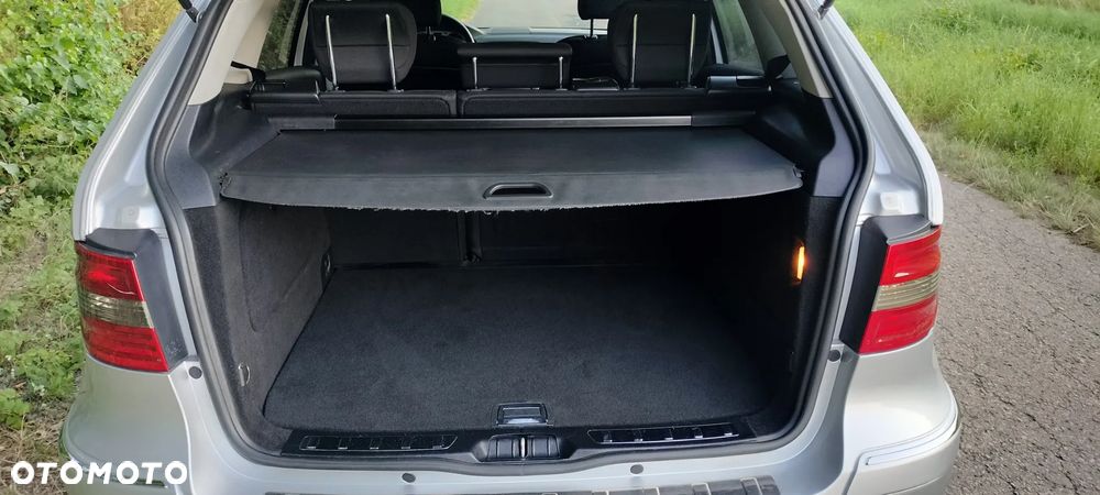 Mercedes-Benz B-Class 2009 photo 4