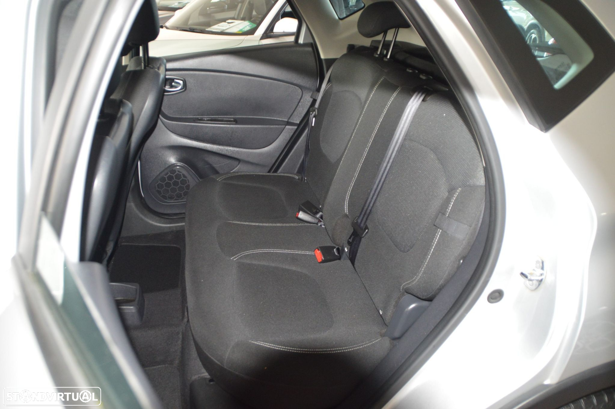 Renault Captur 1.3 TCe Exclusive - 21